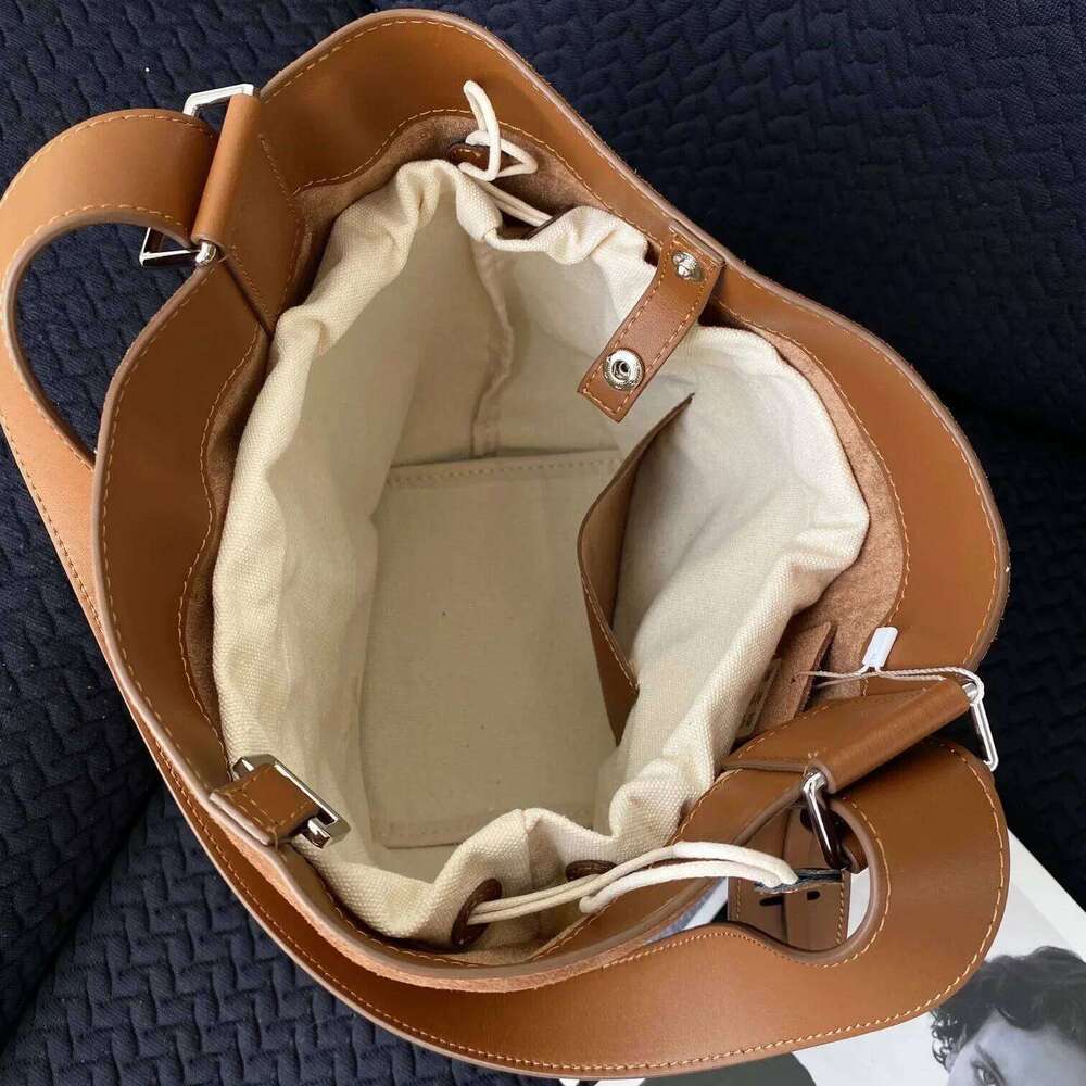 Vintage Style Multiple Outfits Bucket Park Tote Chamois Suede Leather Women Shoulder Bag Grey High Quality Adjustable Handbag 251021