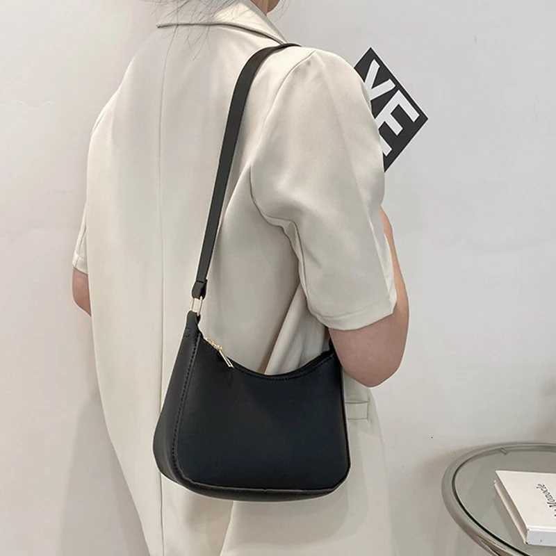Fashion Solid Color Shoulder Bag For Women PU Leather Armpit Handbag Casual Daily Underarm Bag Gilrs Shopping Purse bolsaXJ251021