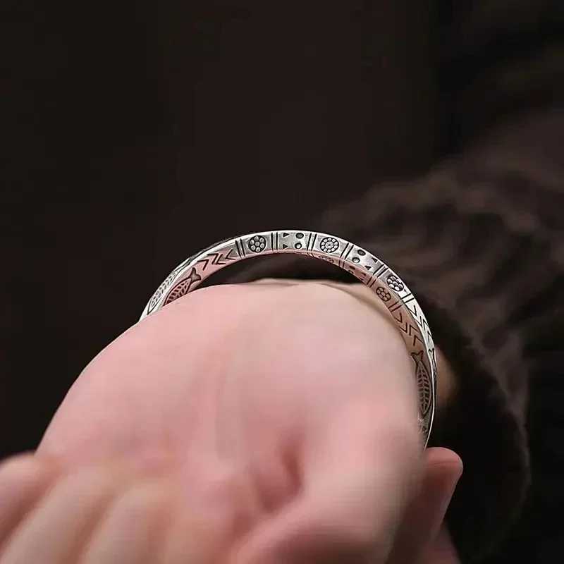 Silver Plated Engraved Fish Elephant Totem Bracelet Retro Open Adjustable Cuff Bracelet Fashion Casual Mens Jewelry J251021