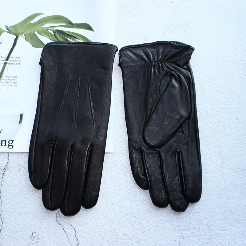 Winter Warm Sheepskin Leather Gloves Mens Plus Velvet Thickening Outdoor Windproof Motorcycle Riding Black Finger Gloves 251020