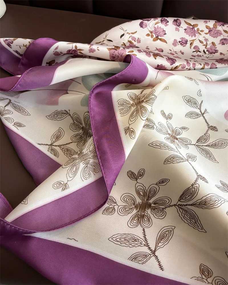 Luxury Floral Print Fa Satin Neck Scarf Square Hair Scarves Foard Band Shawls Wraps Neckerchi Bandana WenW251021