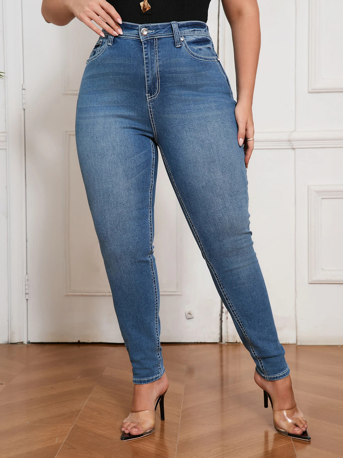Plus Size Slim Fit High Waisted Stretch Denim Jogger Jeans for Women Vintage Casual Tapered Body Shaping Curve Hugging Pants 251015