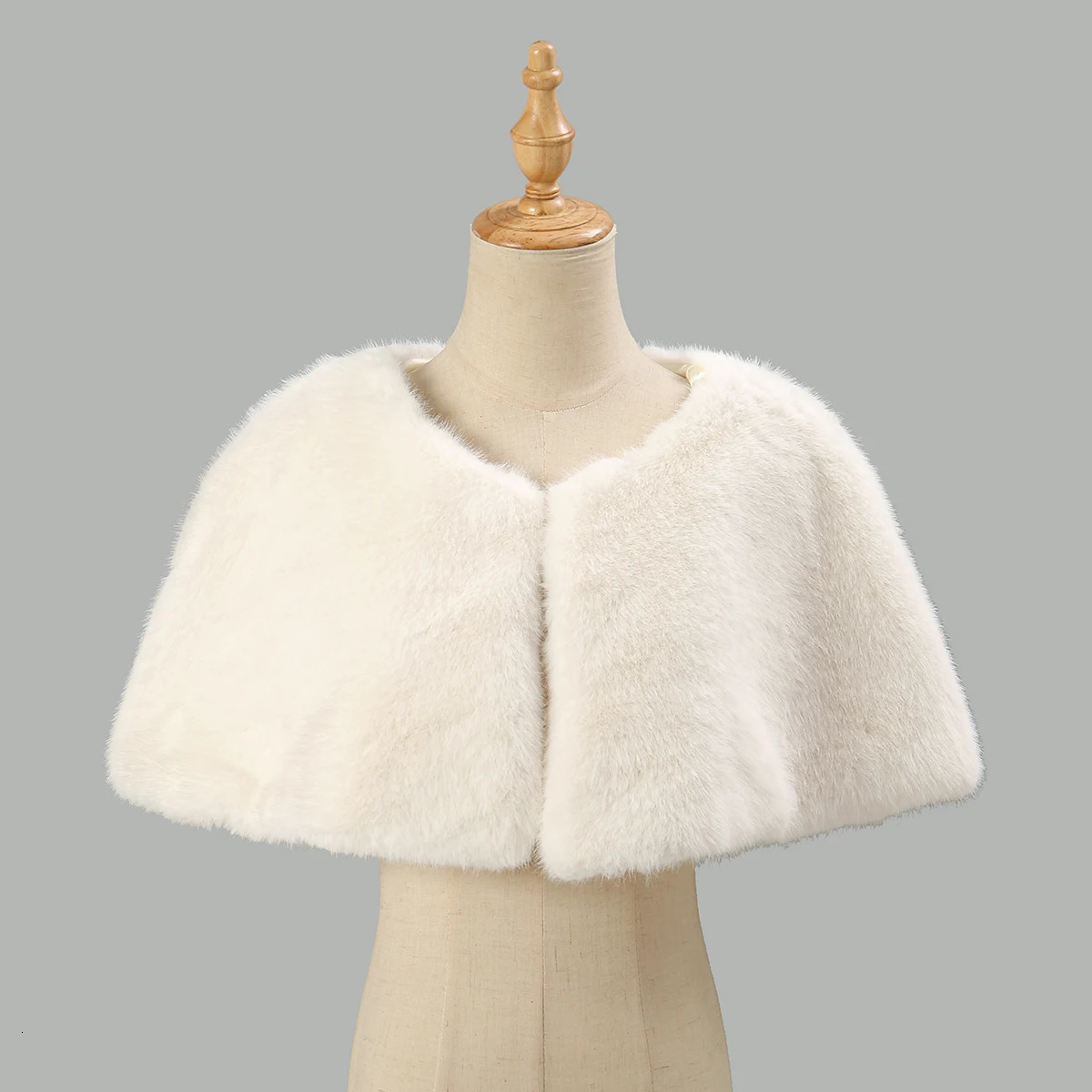 Fashion Faux Fur Shawl Wrap Formal Party Wedding Dress Code Luxurious Women Thermal Cape Coat 251021