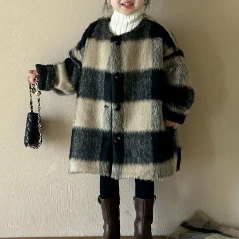 Baby Girl Princess Woolen Plaid Coat With Scarf Inafnt Toddler Child Winter Cotton Padded Outwear Thick Warm Baby Clothes 110Y 251017