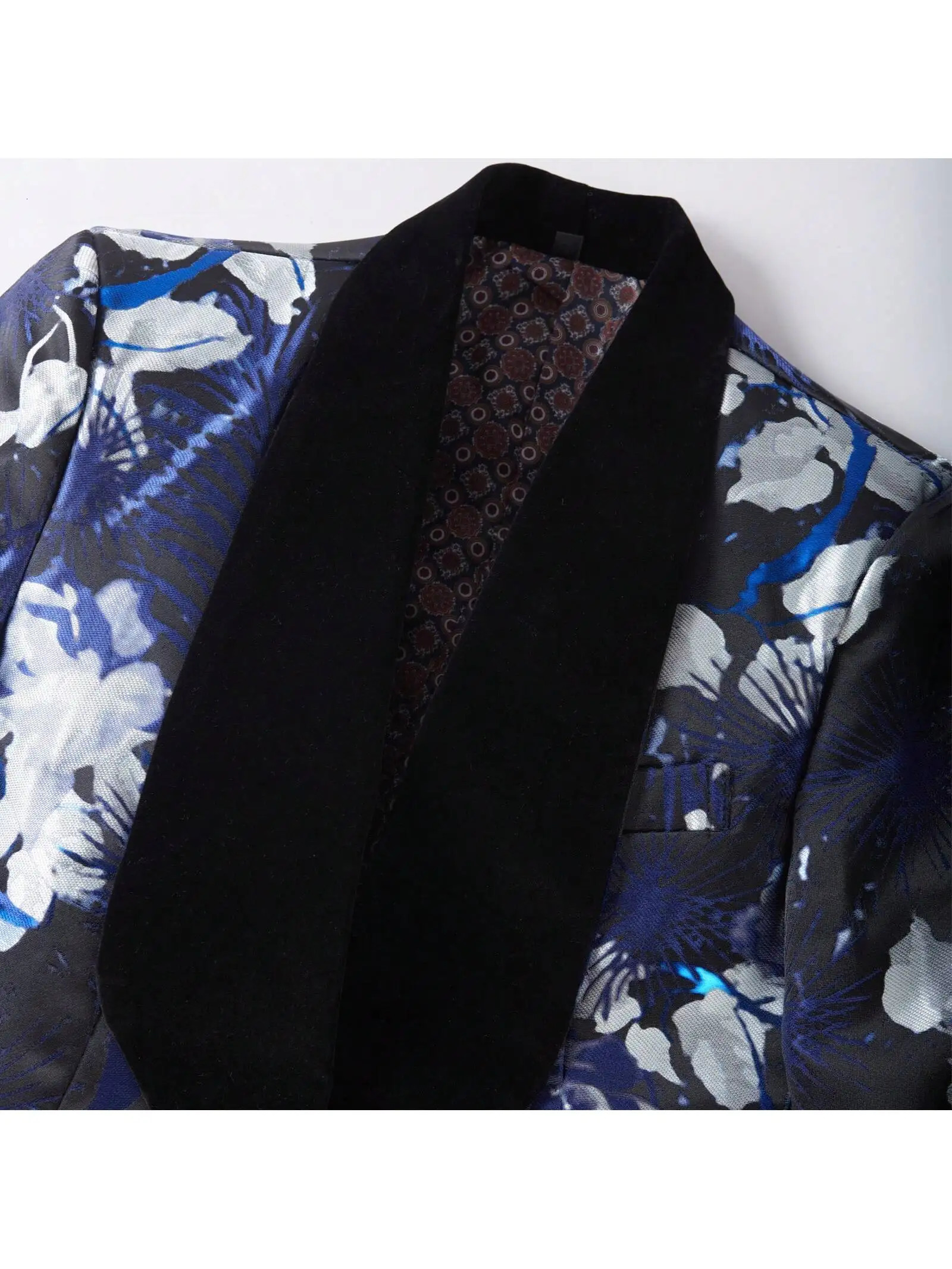 Mens slimfitting threepiece suit with singlebreasted tuxedo suitable for weddings balls and dinners jacket vest pant 251021