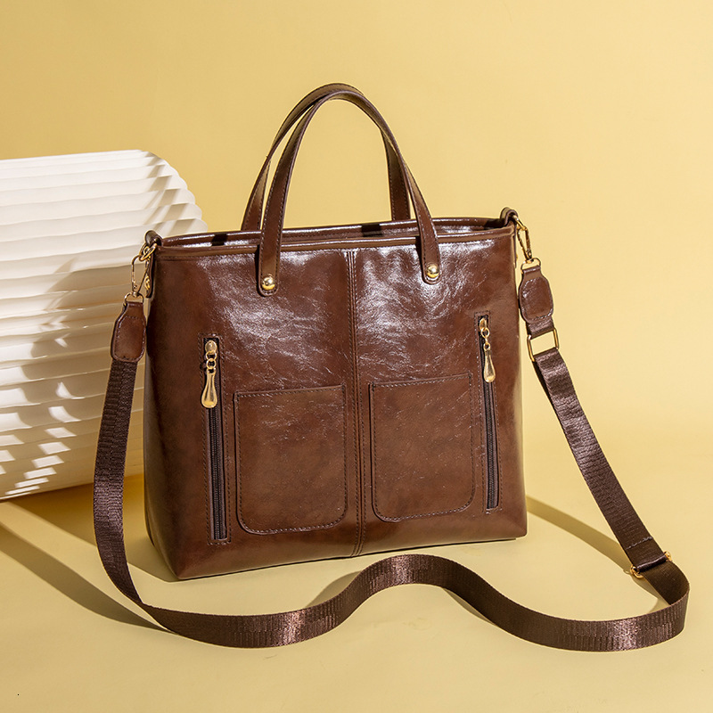 New fashion trend simple style women's shoulder bag large capacity new autumn and winter designer bag retro style luxury handbag