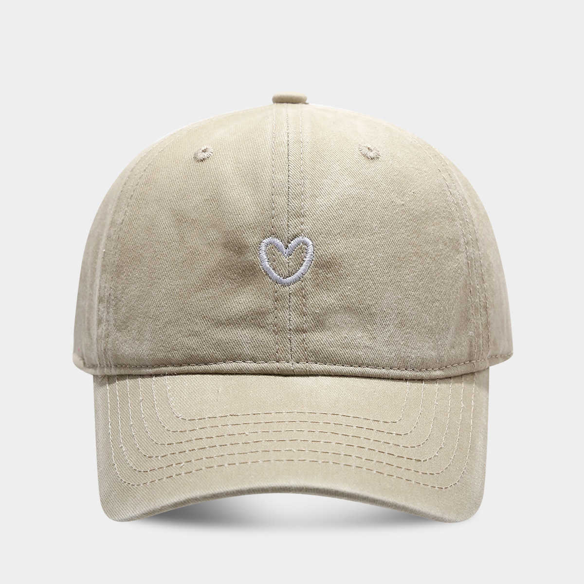 Artistic Small Heart Embroidery Soft Top Fashion Baseball Cap for Women Summer Outdoor Simple Washed Baseball Cap for Men Autumn H251020