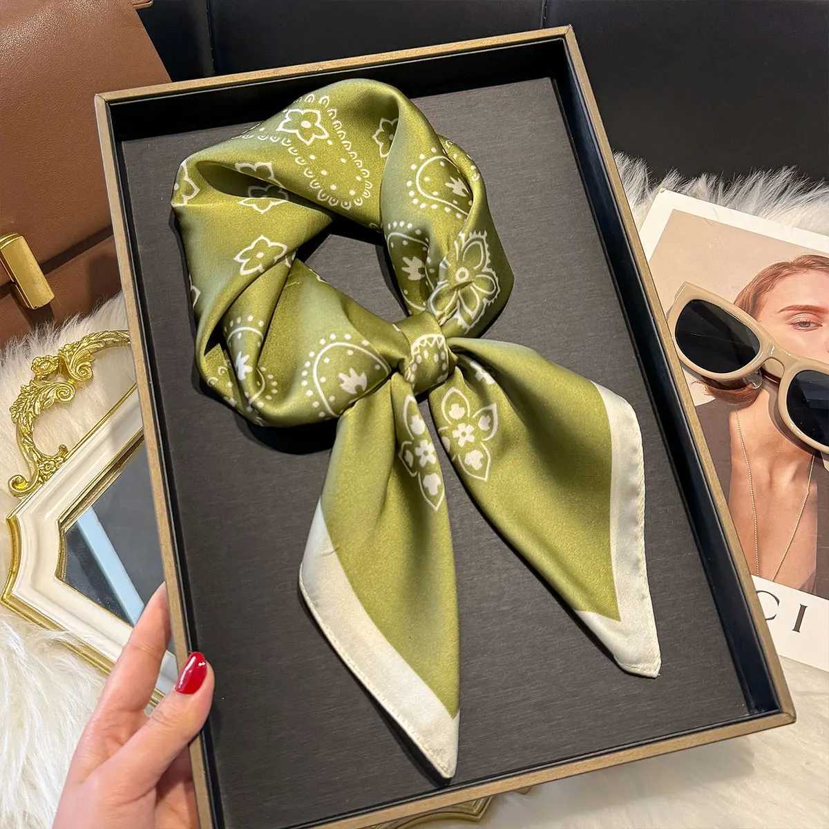 NEW Paisley Silk Square Scarf Women Satin Shawl Wrap Hijab Female Hair Band Wrist Luxury Headkerchief 7070cm Echarpe Bandana W251021