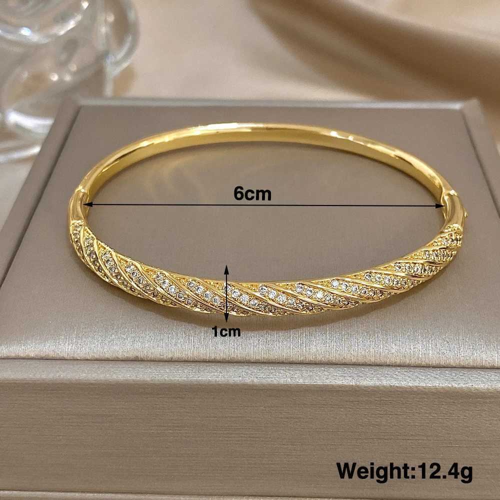Luxury Twisted Micro Inlaid Zircon Cuff Bracelets for Women Fashion Gold Plated Copper Stacked Bangle Bracelet Jewelry Gifts J251021