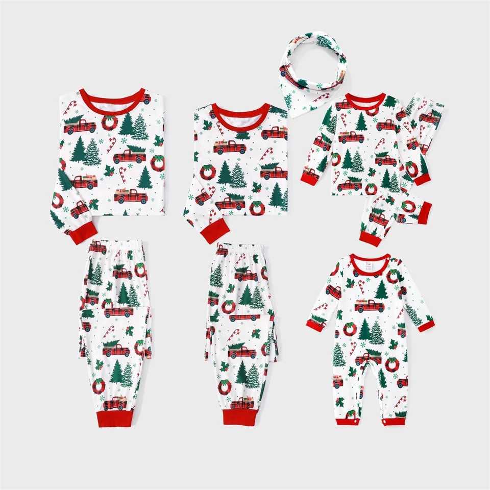 Casual Winter Cotton Parentchild Family Matching Christmas Pajamas Childrens Sleepwear Couple Pyjamas Womens Mens Loungewear L251021Q3F0