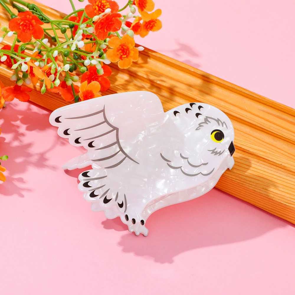 White owlshaped hair claw clip a cute and multifunctional hair accessory clawW254021