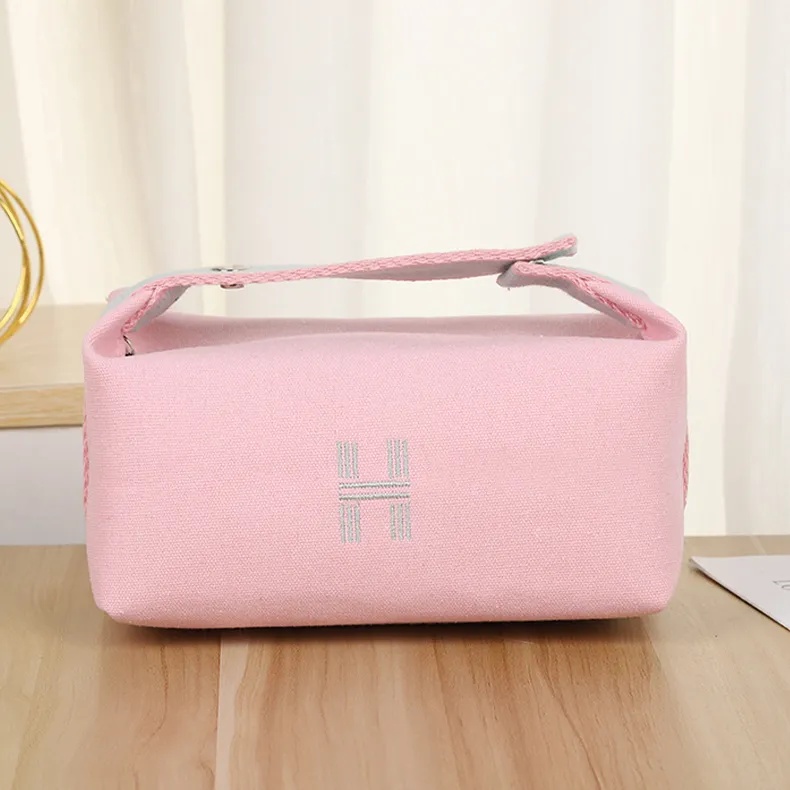 New high-capacity women's versatile handbag, grab bag, cloth bag, medium size bag