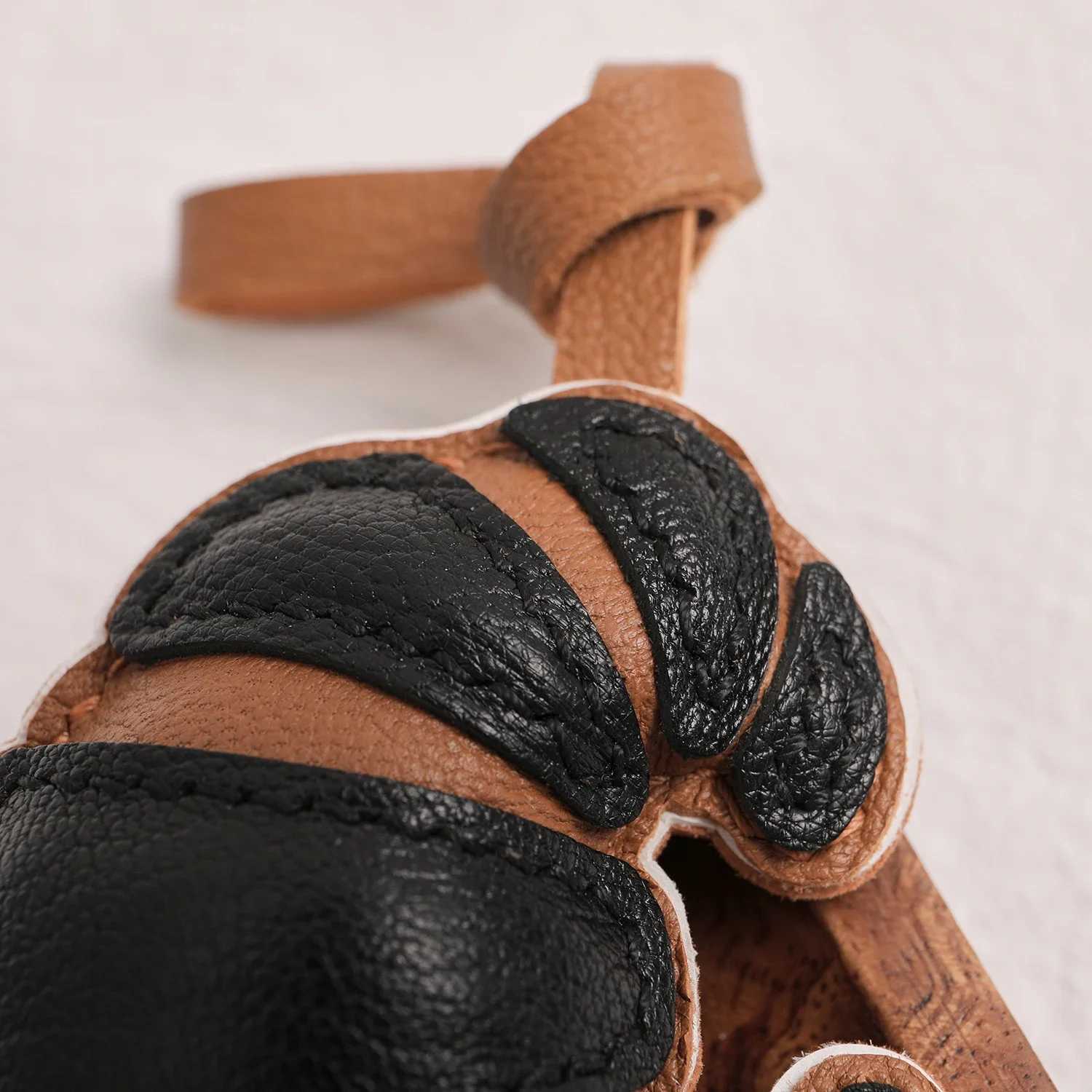 Handmade Sheepskin Croissant Real Leather Bag Charm KeyChain Kawaii Animal Bag Backpack Charms Couple Friend Jewelry Gift W251021