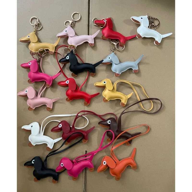 Mens Car Dachshund Bulldog Keychain PU Leather Dog Keychains Fashion for Women Bag Pendant Jewelry Trinket Key Ring Key Chain W251021