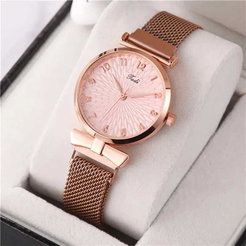 Quartz wrist 2PCS Set Women Set Tren Pink Design Mesh Belt Alloy Wrist Fashionable Timepiece Quartz LaXJ251021