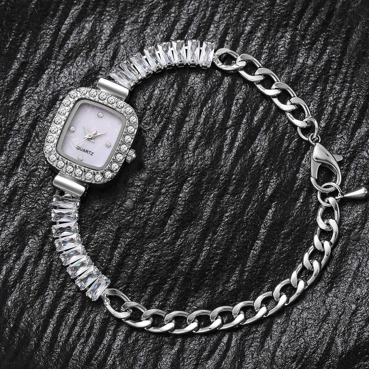 New Arrival Diamondencrusted Fashionable Small Dial Fine Str Dot Scale Womens Quartz for Christmas and Halloween GXJ251021
