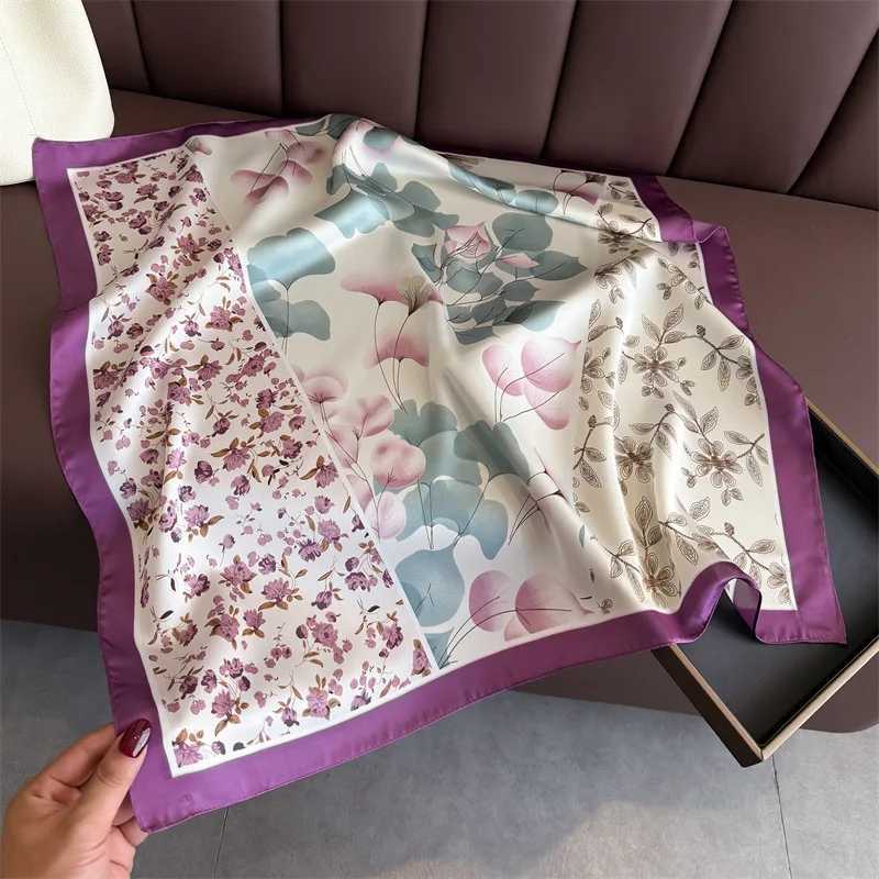 Luxury Floral Print Fa Satin Neck Scarf Square Hair Scarves Foard Band Shawls Wraps Neckerchi Bandana WenW251021