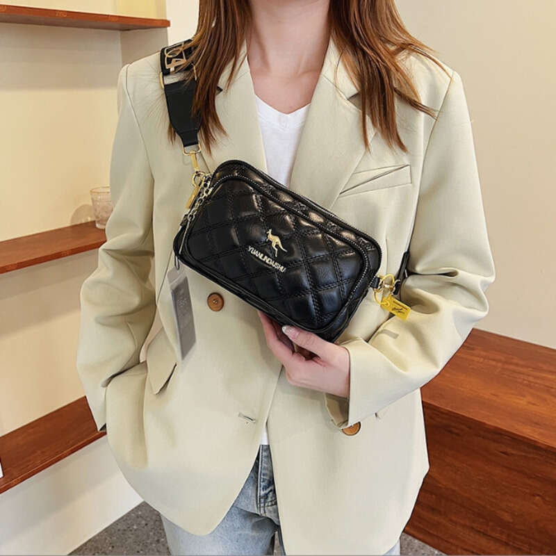 Women Handbag Large Capacity Handbag Xiaoxiangfeng Lingge Women S New Trendy And Fashionable Casual Crossbody Versatile Three Layer Phone B