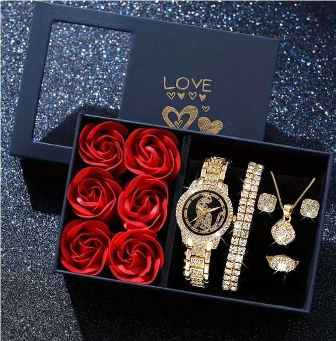 Fashionable and luxurious diamondstudded ladies es with five pieces of jewelry for a chic and stylish lookXJ251021