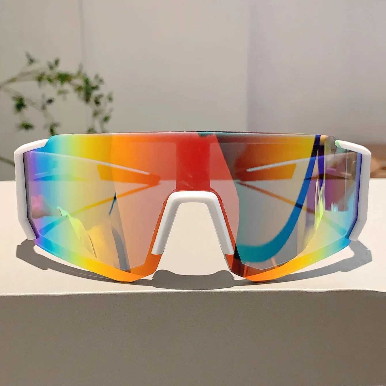 Oversized Rimless Sport Sunglasses Women 2024 New Fashion Frameless Shield Sun Glasses For Men Outdoor Bicycle Mountain Eyewear J251114