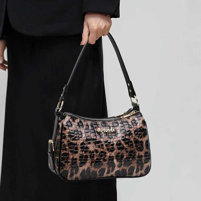 Leopard Print Bag 2024 New lady Bag famous brand shoulder messenger bag genuine leather handbag luxury handbag women Z251018