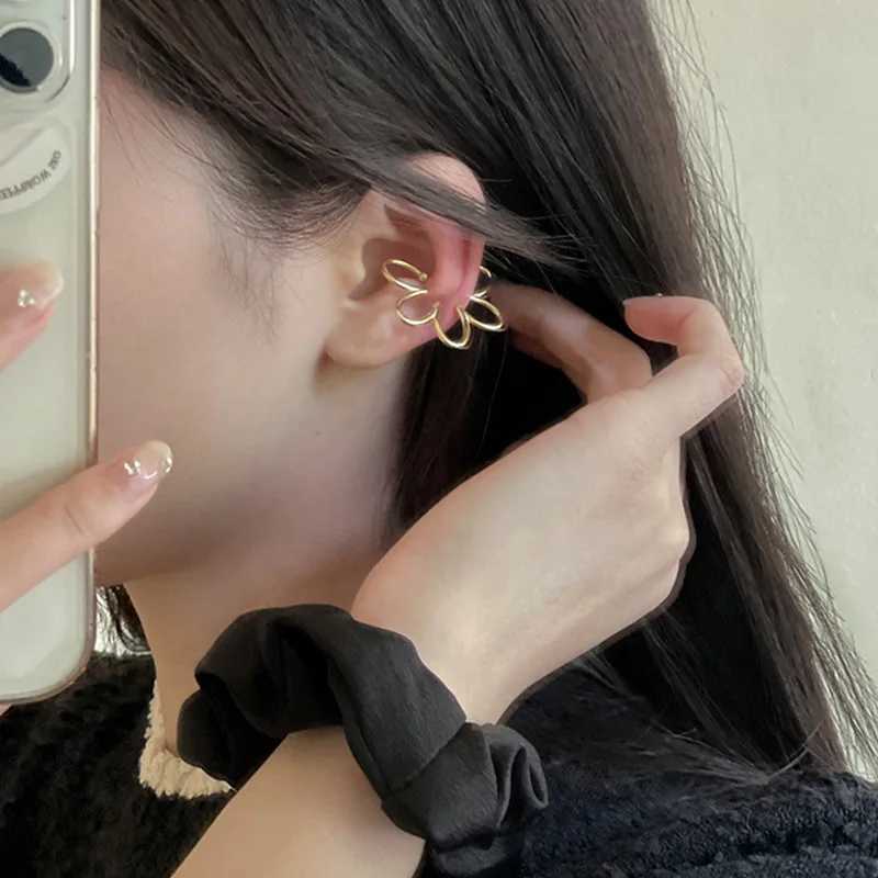 FTCY 1Pcs Metal Flower Ear Clips for Women Simple Geometric No Pierced Earrings Womens Fashion Jewelry Gifts J251021