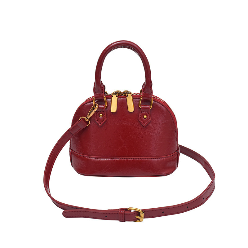 New Autumn And Winter Retro Style Women's Shoulder Bag Designer Bag With Color Block Splicing Luxury Handbag Trend Minimalist Pleated Pattern She