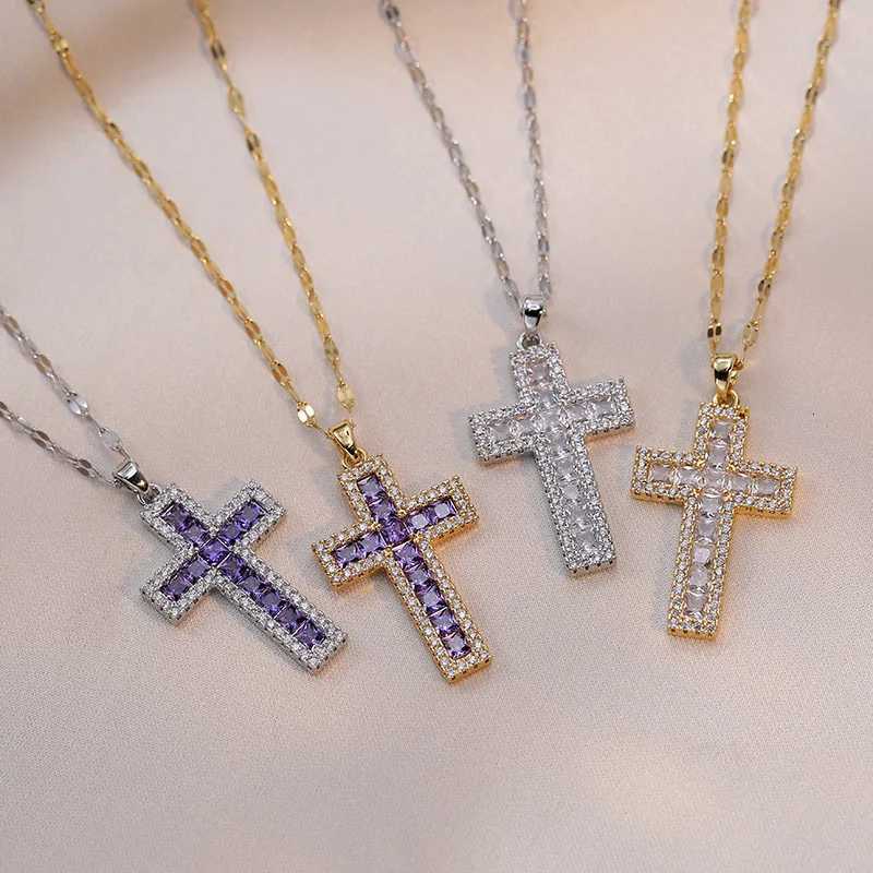 Fashionable Colorful Sacred Cross Pendant Necklace Gives Women A Sense of Light Luxury and Niche Design D251021