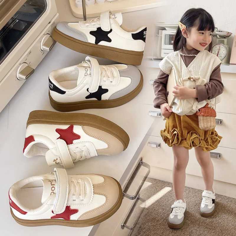 Childrens Little WhiteShoesGirlsKindergarten Indoor Shoes 2025 Spring and Autumn New Girls Baby Antislip Softsoled Shoes Tide W251021