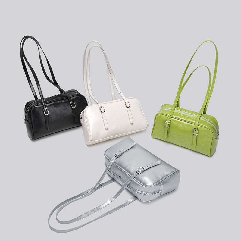 Single Shoulder Underarm 2025 Autumn Winter New Exquisite Versatile Texture Niche Korean Style silver Tote Baguette Bag for Women