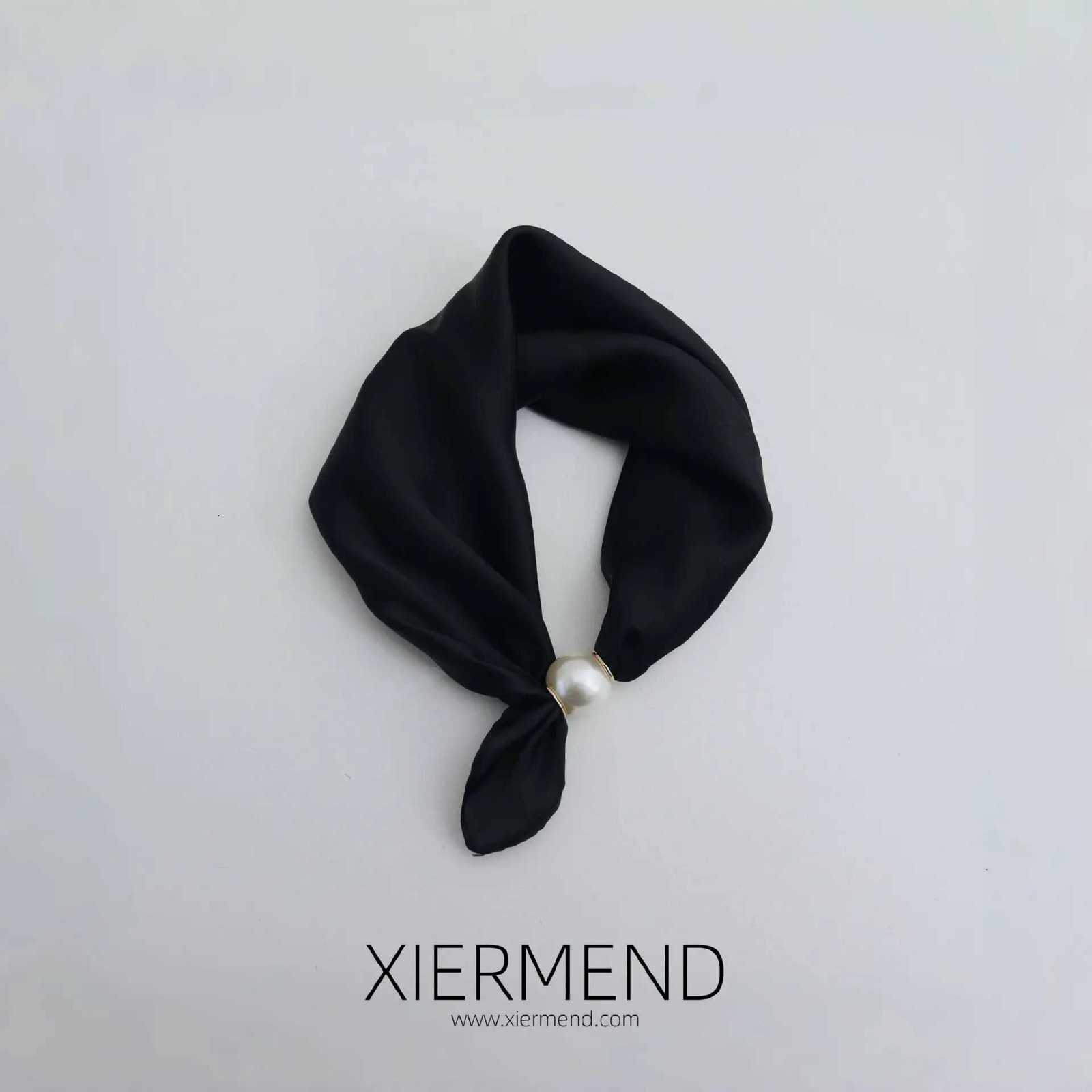 2025 Necklaces Pearls Magnetic Buckles Scarves Short Collarbones Clothing Accessories Neck Protection Women Solid Silk Scarves W251021
