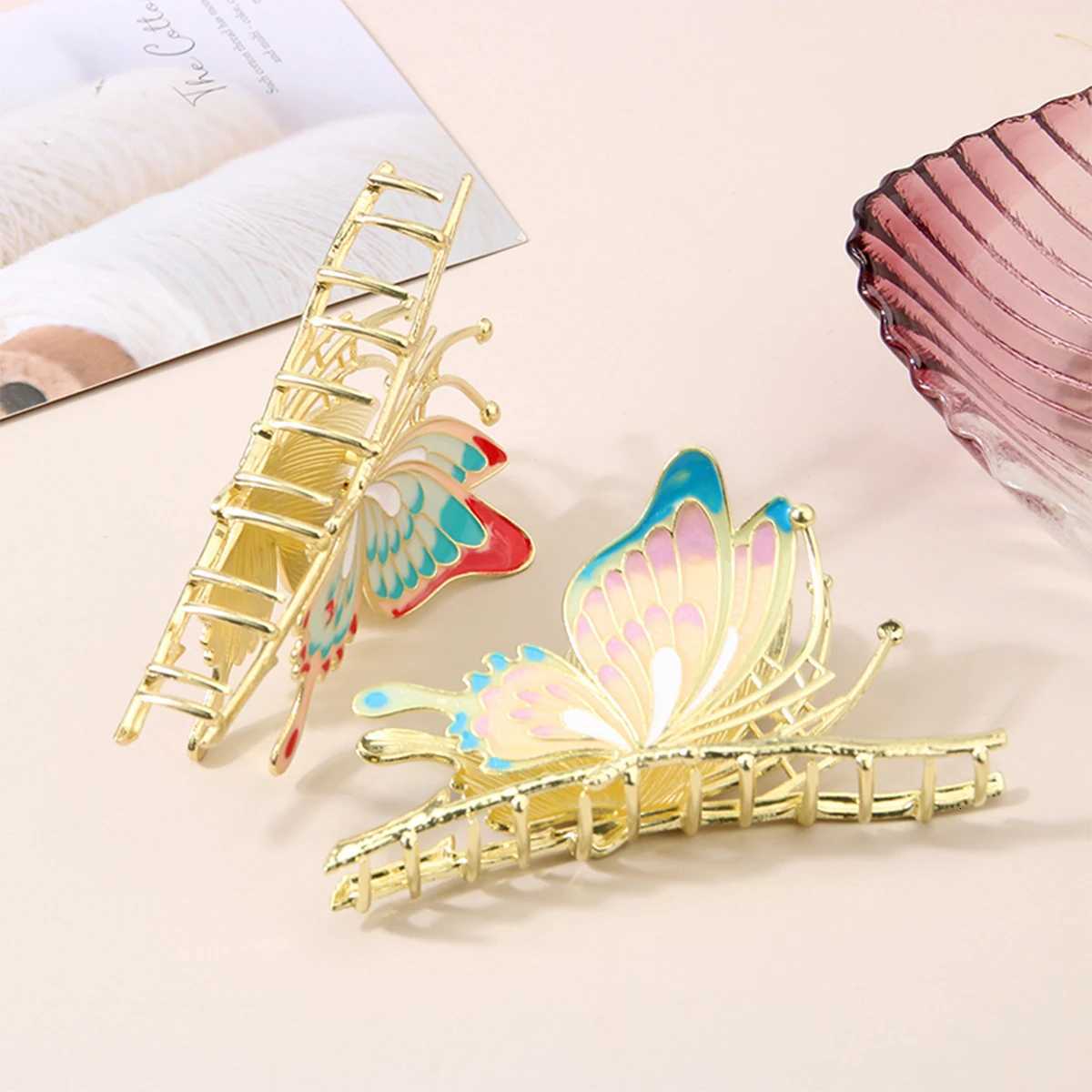 Elegant 10cm Metal Butterfly Shark Clip Durable Hair Claw for Women Girls Fashion Hair Accessories Party Daily UseW254021