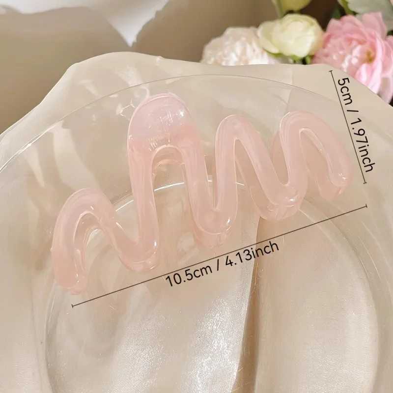 New Wave Shaped Hair Claw Clips Fresh And Sweet Headwear Suitable for Daily UseMakeup WearingAs a Decorative Gift for LadiesW254021