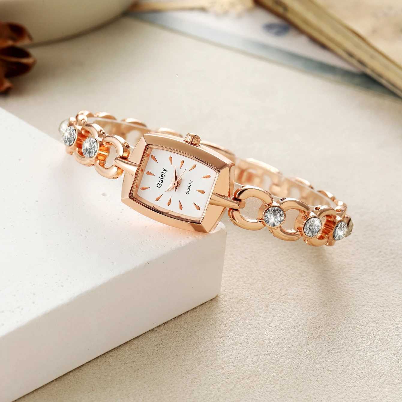 Elegant Ladies Luxurious and Minimalist Rhinestone Element Str Quartz Suitable for Daily Clothing MatchingXJ251021