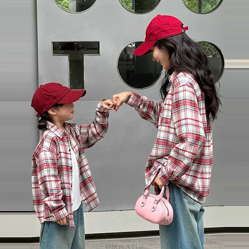Family Daily Wear Shirt Costume Parents and Children Family Look Long Sleeve Plaid Blouse 2025 Causal Family Matching Outfits L251021IAE1
