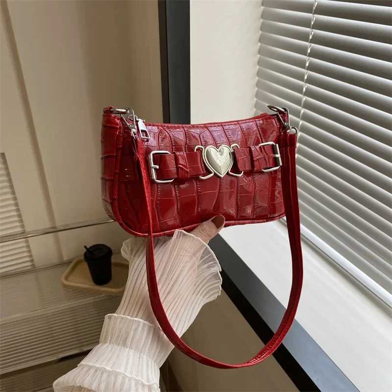 Women Y2K Peach Heart Butt Leather Handbags Girl Alligator Pattern Underarm Handbags Heart Pin Buckle Fashion Girls Shoulder BagXJ251021