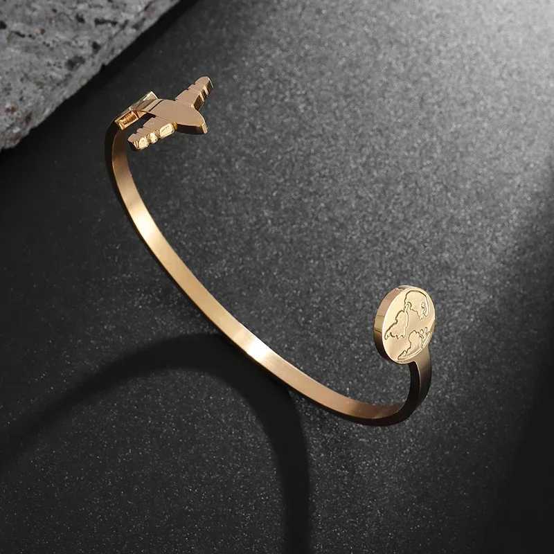 Stainless Steel Airplane Globe Opening Adjustable Bracelet Mens and Womens Cuff Bracelet Fashion Casual Jewelry J251021