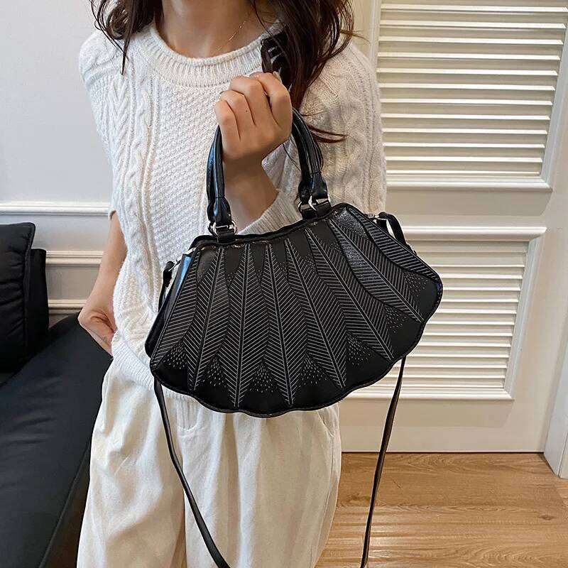 New 2025 Autumn Winter Chic Crossbody Bag For Women Shoulder Handheld Purse Fashionable Handbag Gift