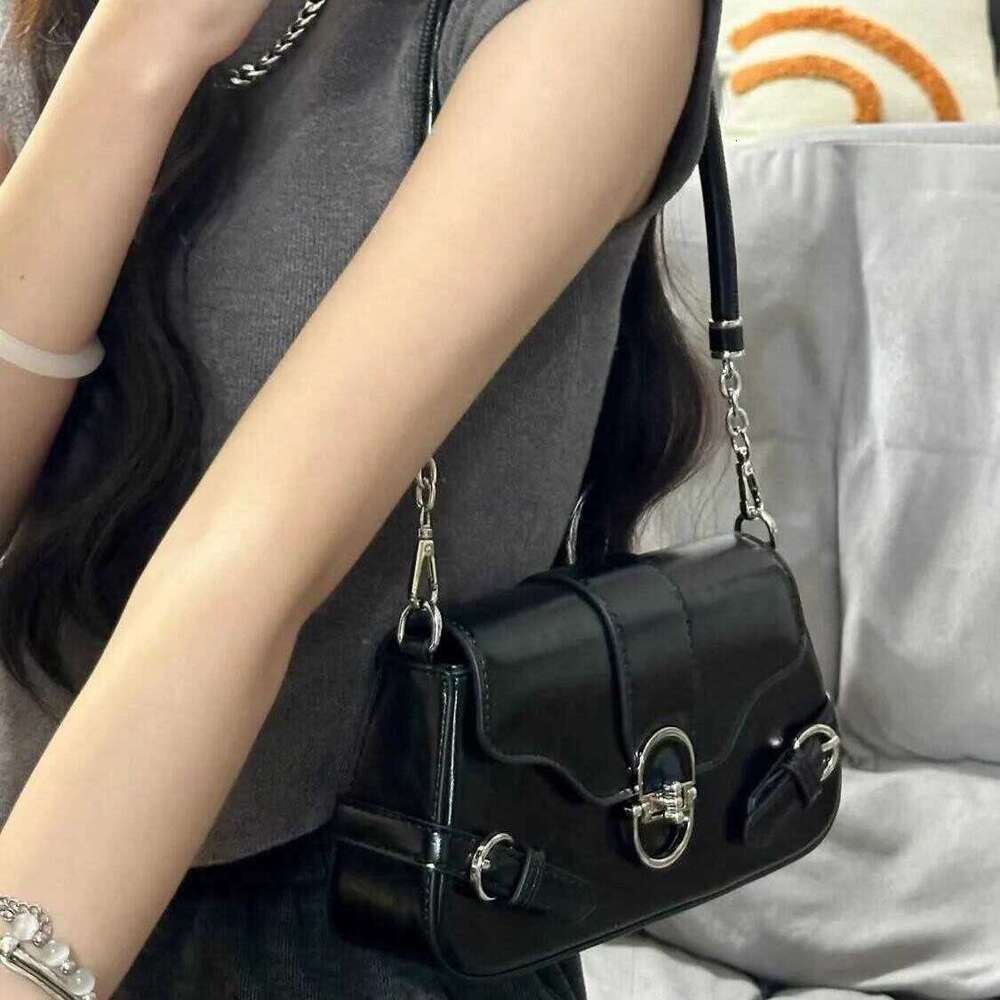 French Style Single Shoulder 2025 Black New Niche Texture Baguette Underarm Versatile Crossbody Bag