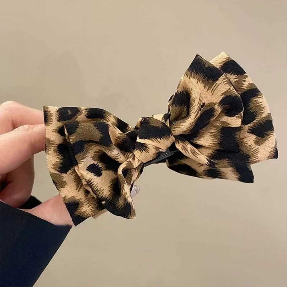1pc Vintage Leopard Print Bow Premium Hair Grab Hair Accessory is suitable for women to wearW254021