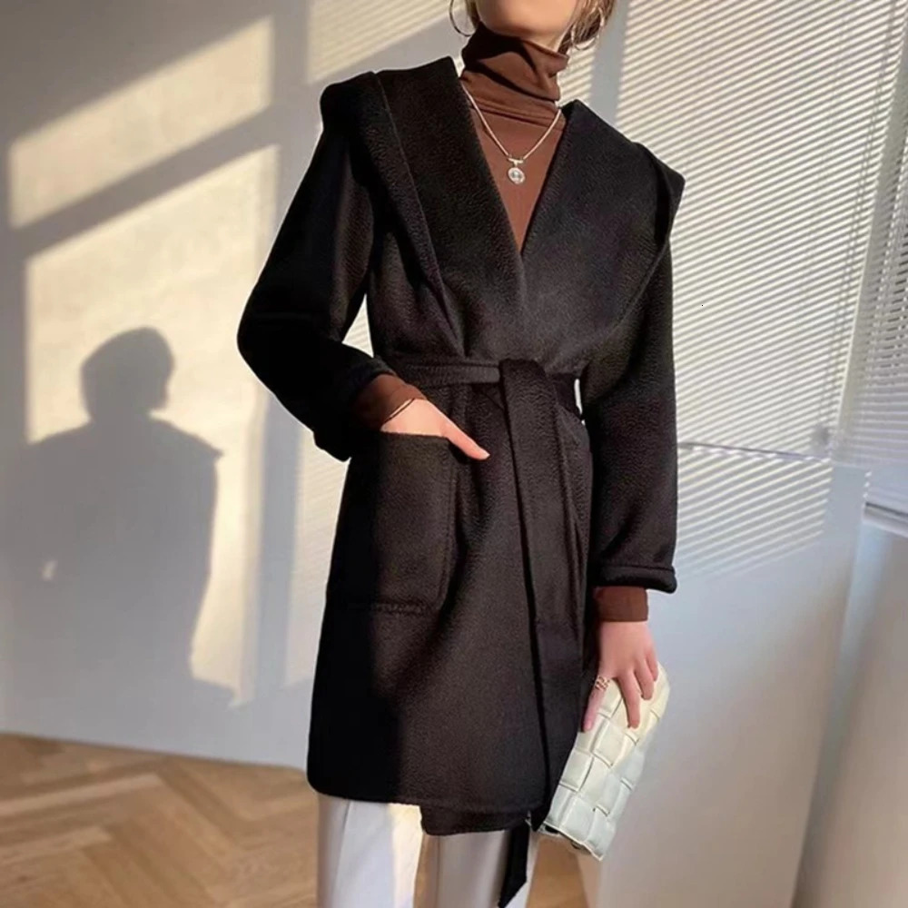 Autumn Wool Jacket Hooded Woolen Coat Women Water Ripple Cashmere Coat Female Casual Laceup Loose Wool Coat Classic 251017