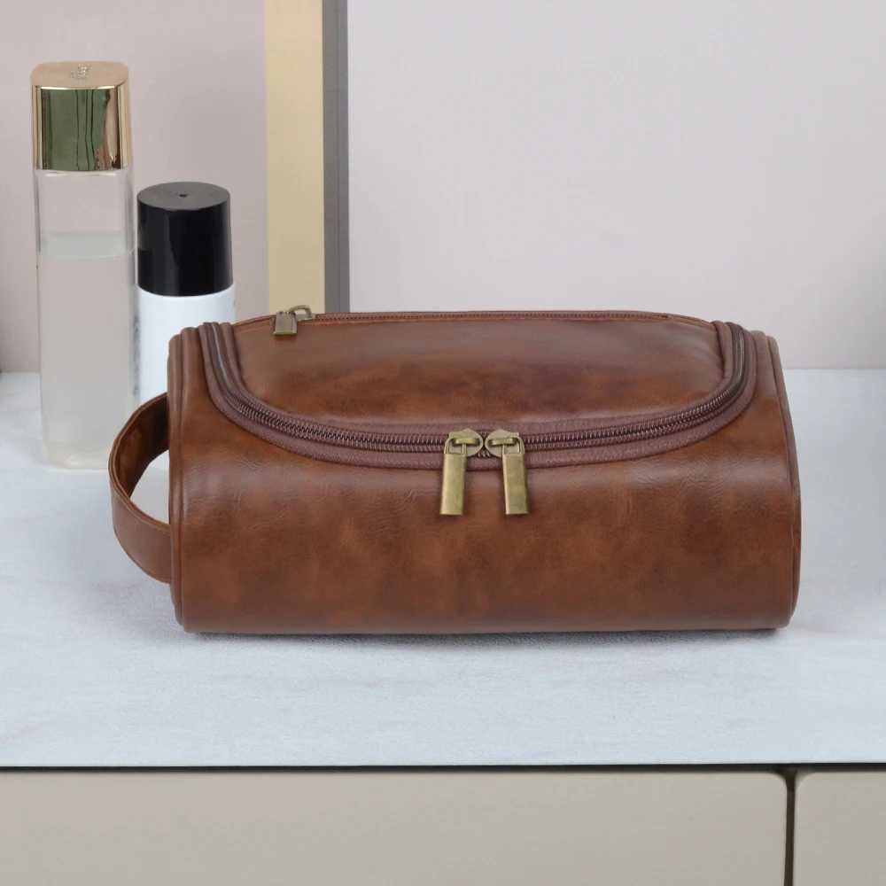 High Quality Travel Toiletry Bag For Women Men Retro PU Leather Cosmetic Bags Female Waterproof Travel Makeup BagW251021
