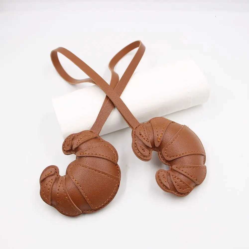 Lovely PU Leather Croissant Keychain Car Keyring Fashion PU Leather Hanger Cartoon Bag Pendant Women W251021