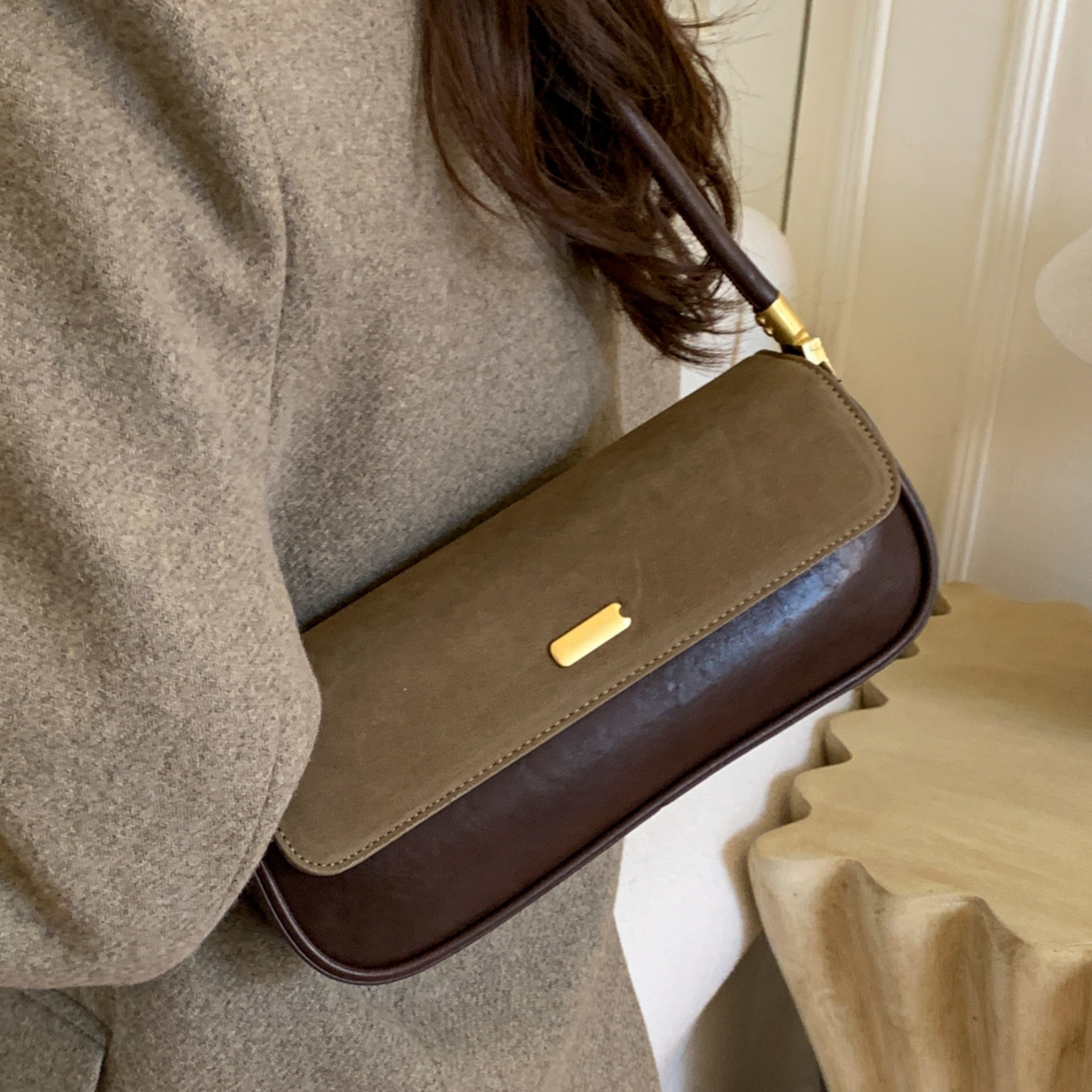 Fashionable Retro Small Square Bag New Autumn And Winter Designer Bag Retro Style Texture Luxury Handbag Underarm Women's Shoulder Bag