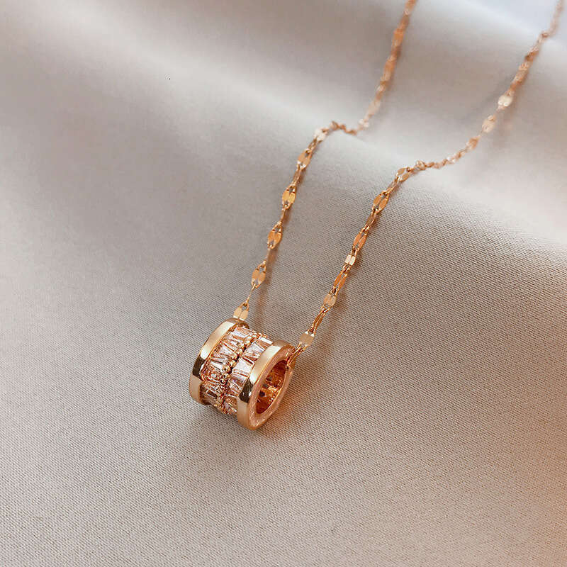 High-End Sense Large Waist Pendant Rose Gold Titanium Steel Design Necklace Women's Designer Elegant Niche Light Jewelry Minimalist Style