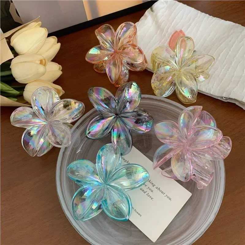 New Fashion Sparkling Flower Claw Clip for Women Transparent Sweet Ponytail Shark Clip Versatile Girl Hair AccessoriesW254021