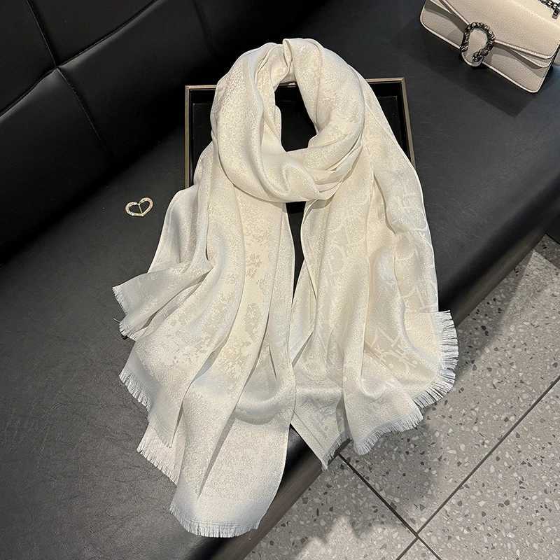 18070Malaysia Latest Tudung Bawal Fashion Print Bohemia Hijab Headscarf Wraps Premium Voile Soft Muslim Scarf Sun Protection W251021