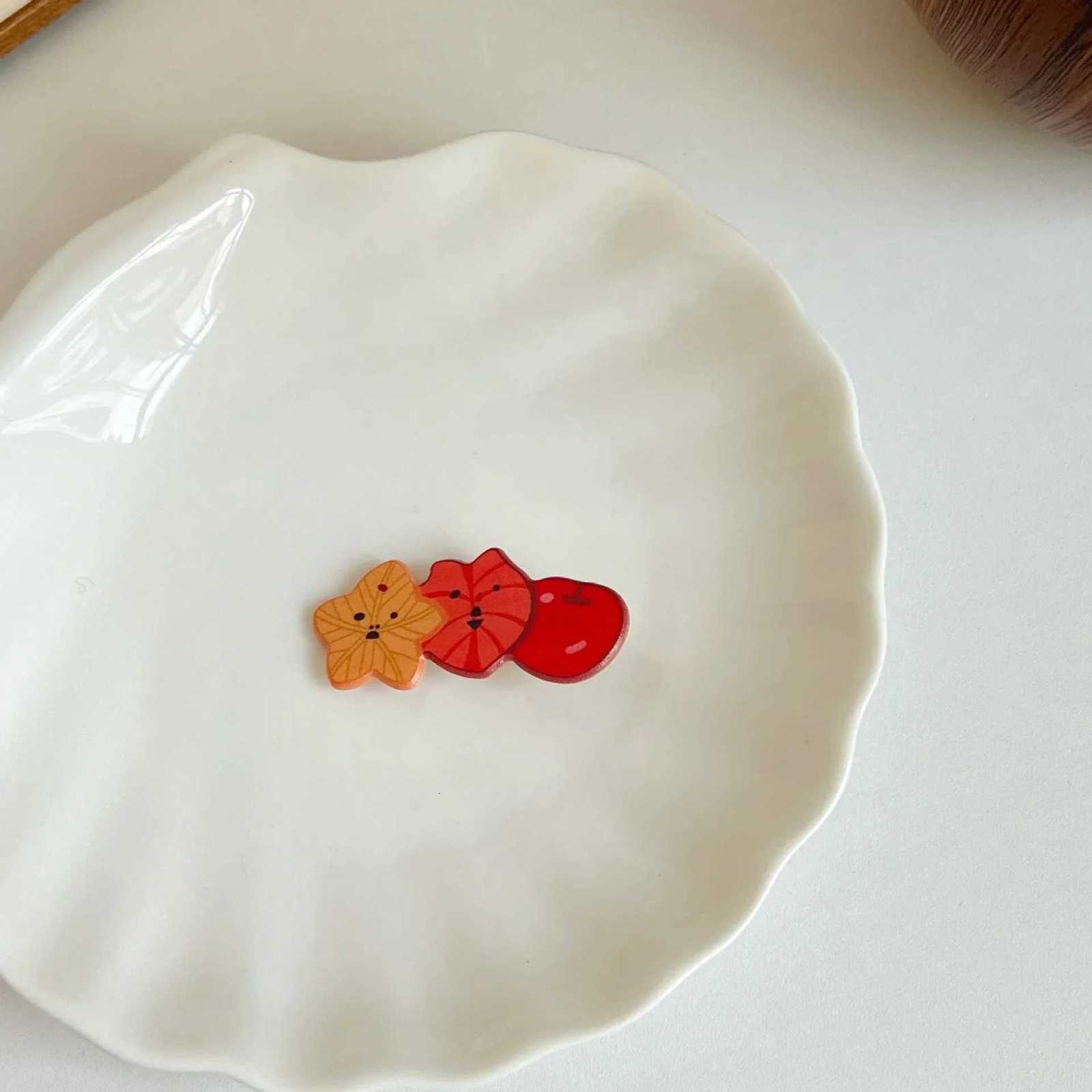 YHJ Funny Smile Face Leaves Hair Claw Creative Colorful Crab Hair Clip Trendy Claw Clip Sweet Hairpin Hair Accessories for WomenW254021