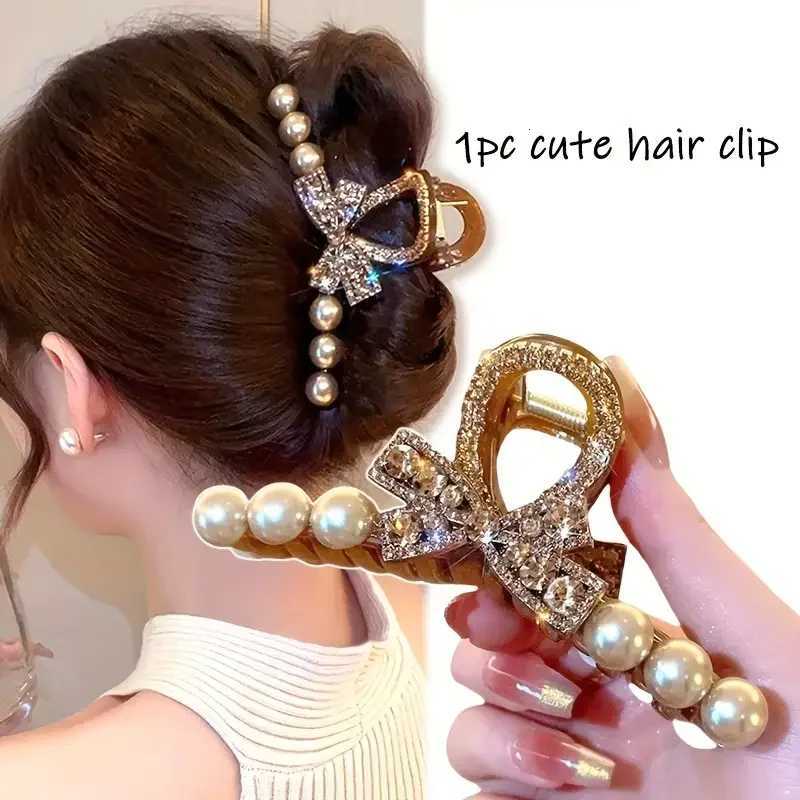 Elegant rhinestone and imitation pearl bow hair clip Womens fashionable resin hair accessory suitable for casual wearW254021