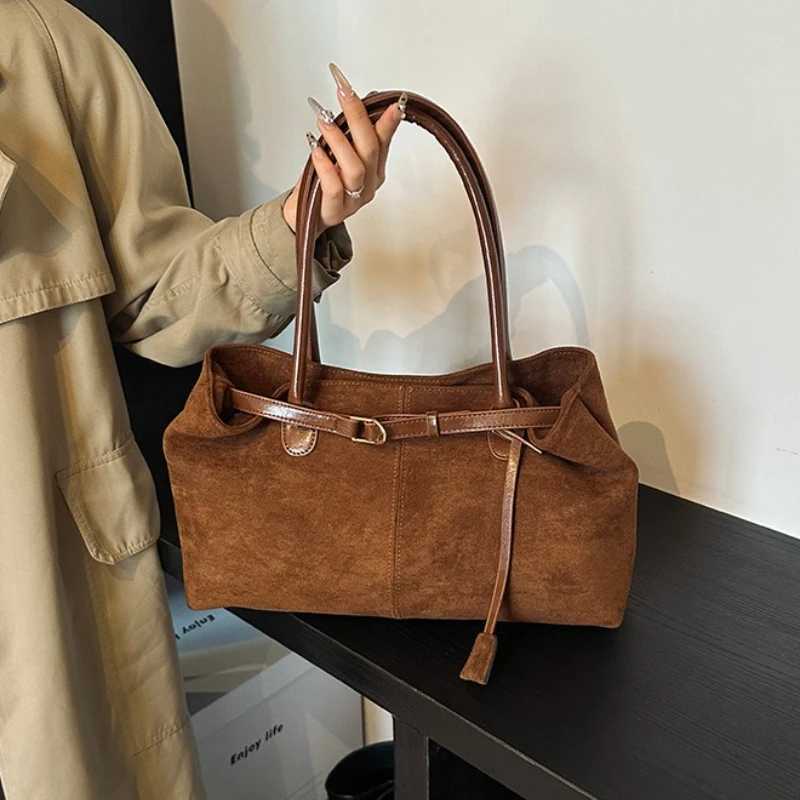 Autumn Winter Womens Suede Underarm Tote Bag Large Capacity Commuter Shopper Shoulder Bag 2025 New Trendy Soft Leather HandbagsXJ251021